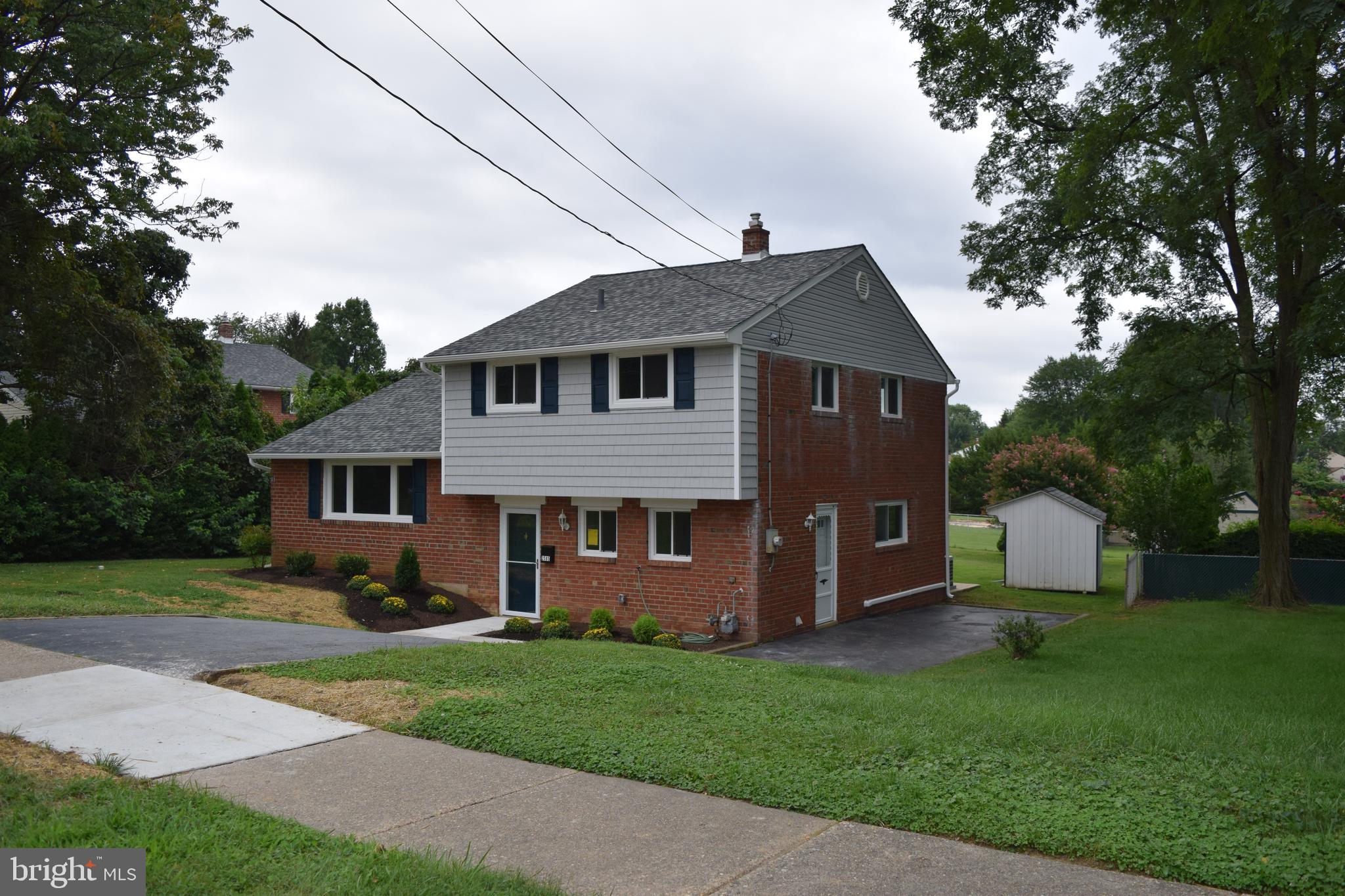 2585 Weir Road Aston, PA 19014 - Photo 4 of 43