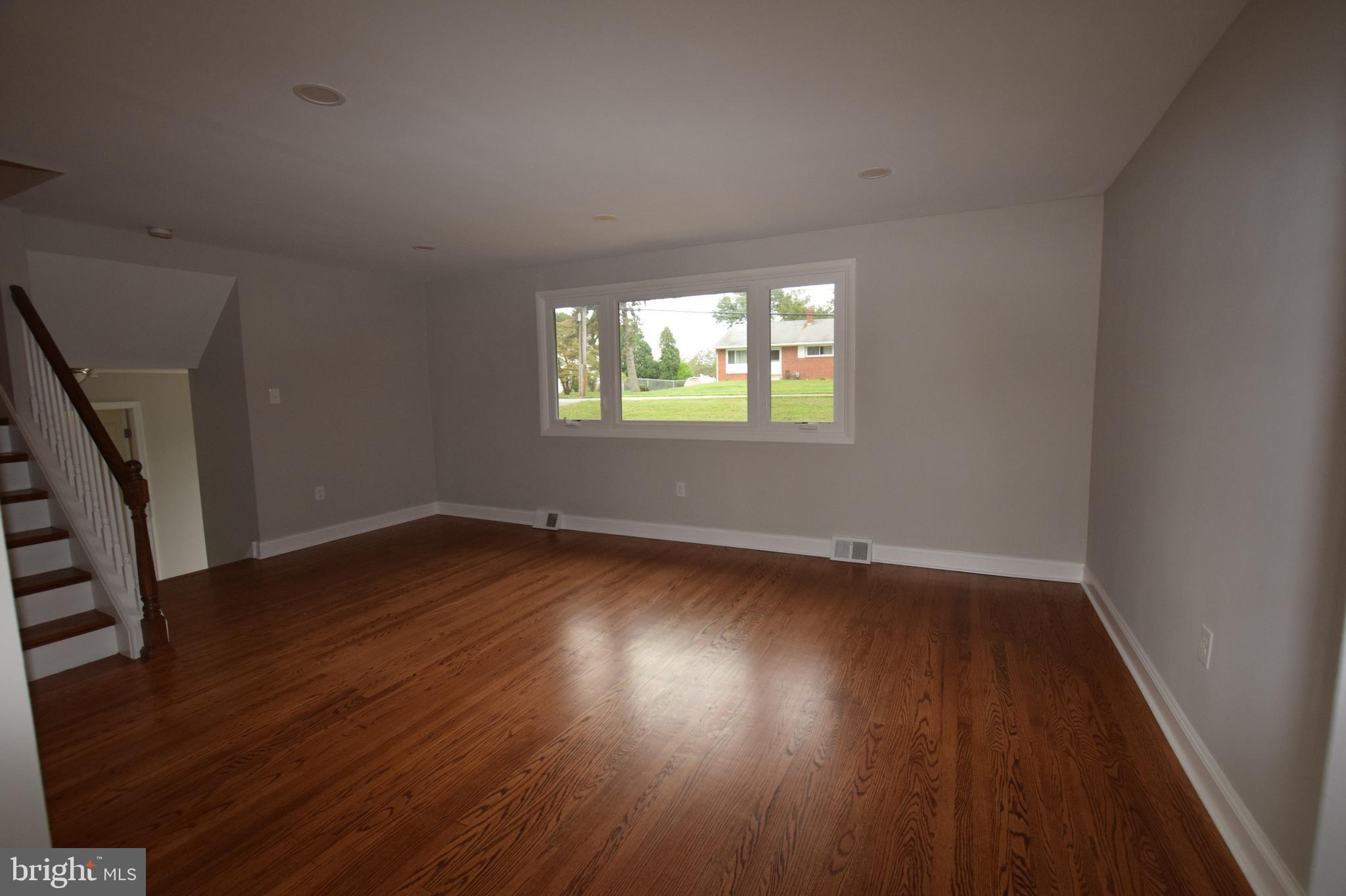 2585 Weir Road Aston, PA 19014 - Photo 7 of 43