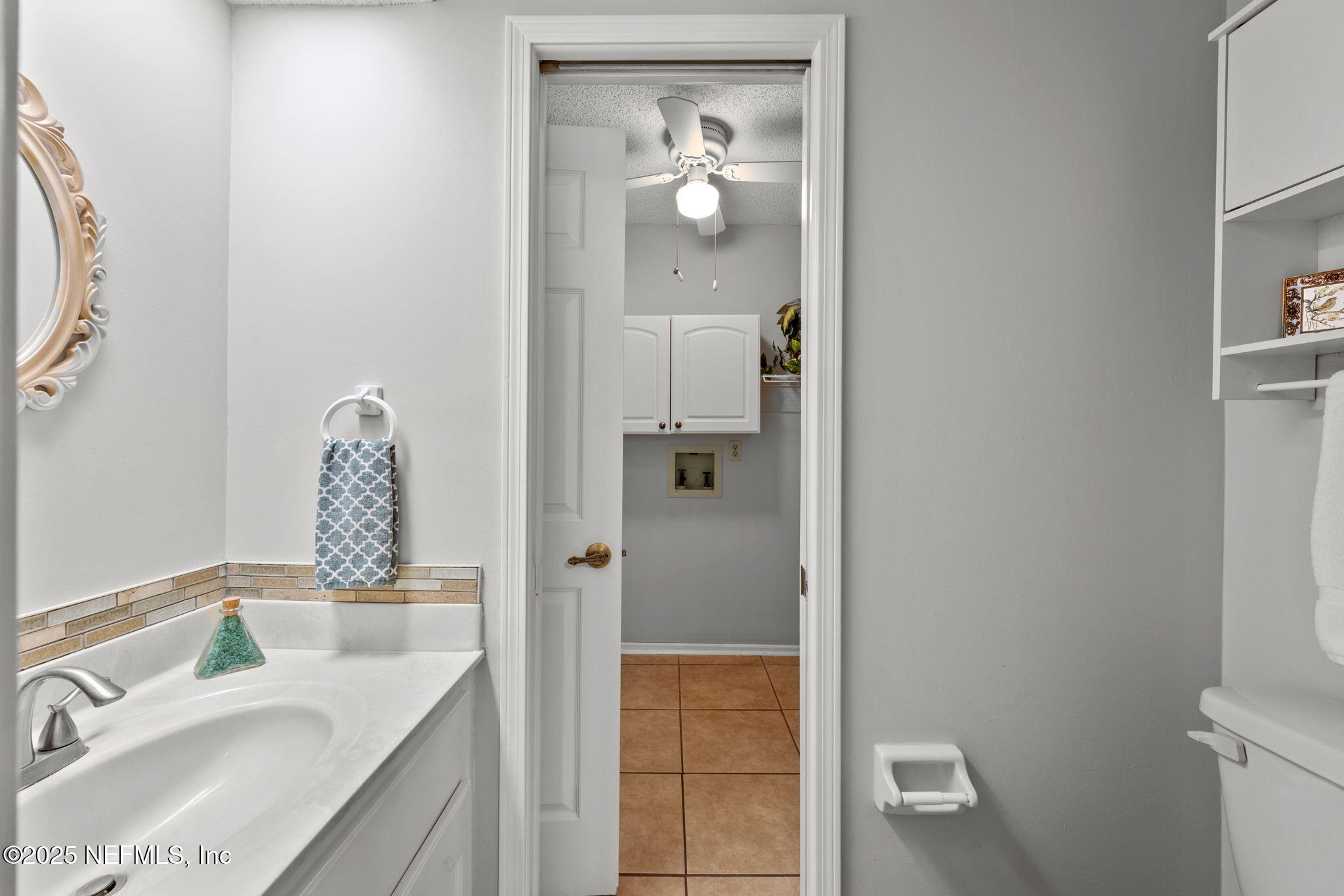 3046 Nautilus Road Middleburg, FL 32068 - Photo 17 of 49 Half bath
