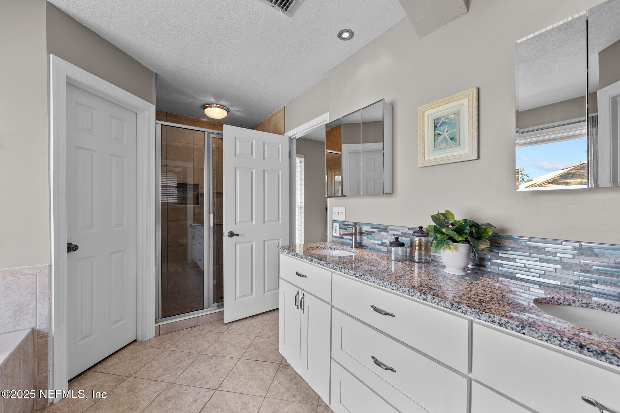 3046 Nautilus Road Middleburg, FL 32068 - Photo 31 of 49 Owners bath