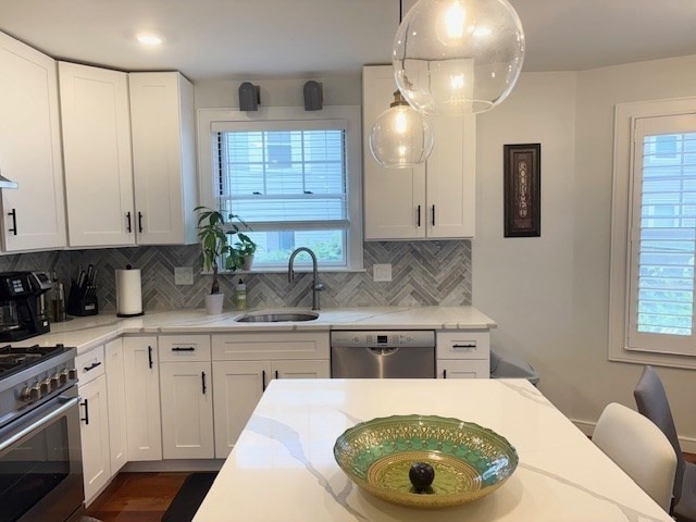 242 R Broadway, Unit 1 Somerville, MA 02145 - Photo 3 of 29