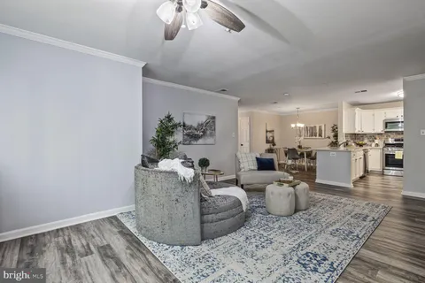 $300,000 | 20408 Shore Harbour Drive, Unit 5C, Germantown, MD 20874