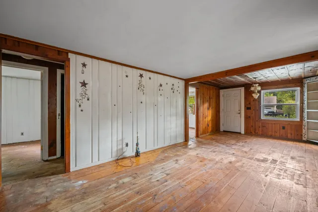 $199,900 | 218 Griffin Road, Suffield, CT 06093