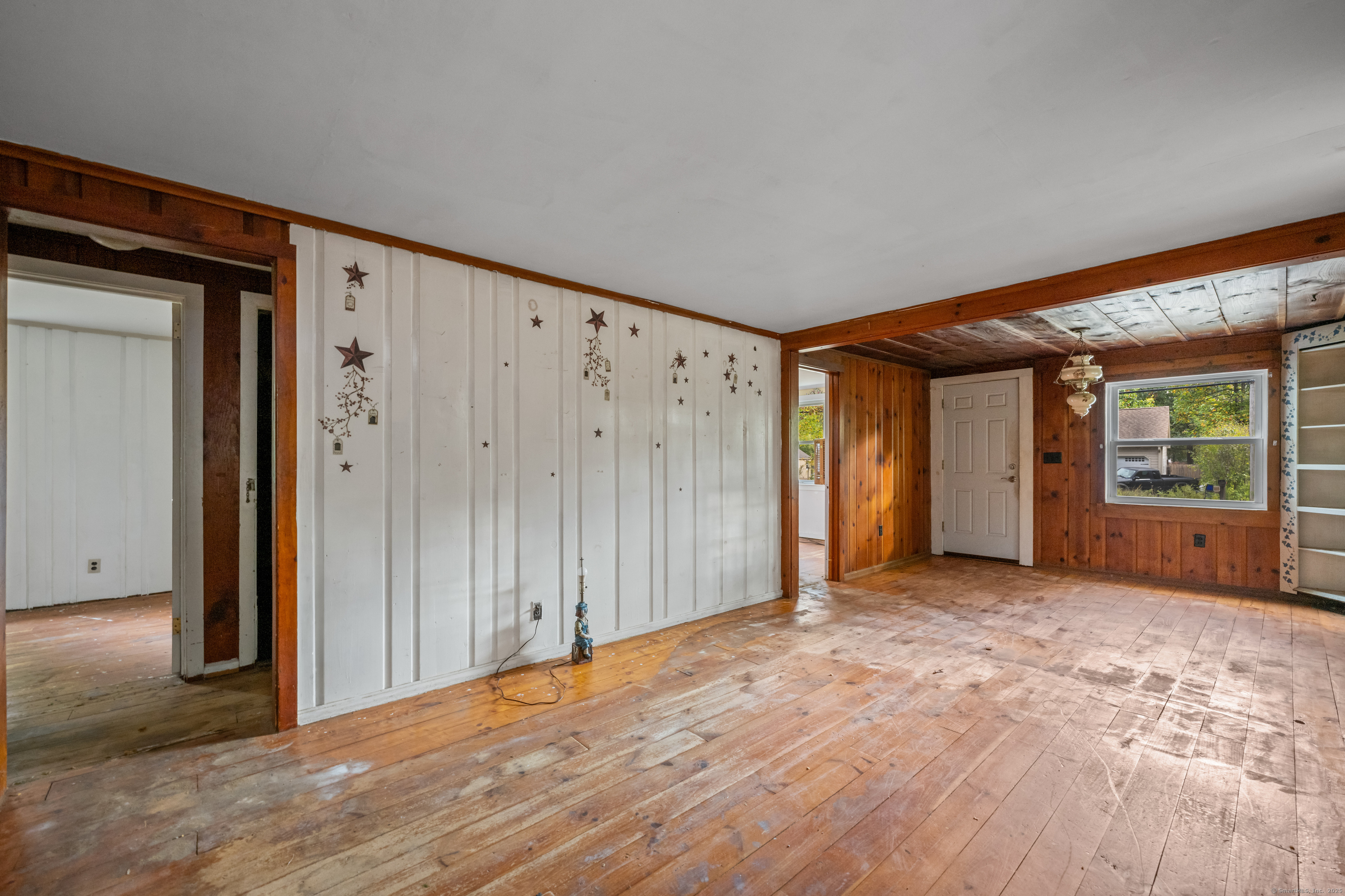 218 Griffin Road Suffield, CT 06093 - Photo 14 of 34