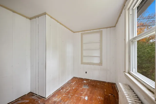 $199,900 | 218 Griffin Road, Suffield, CT 06093