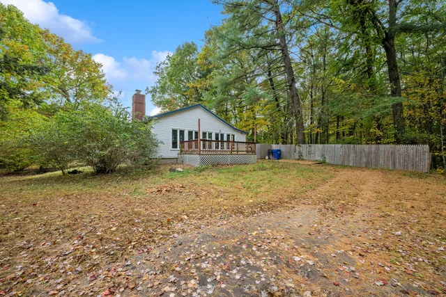 $199,900 | 218 Griffin Road, Suffield, CT 06093