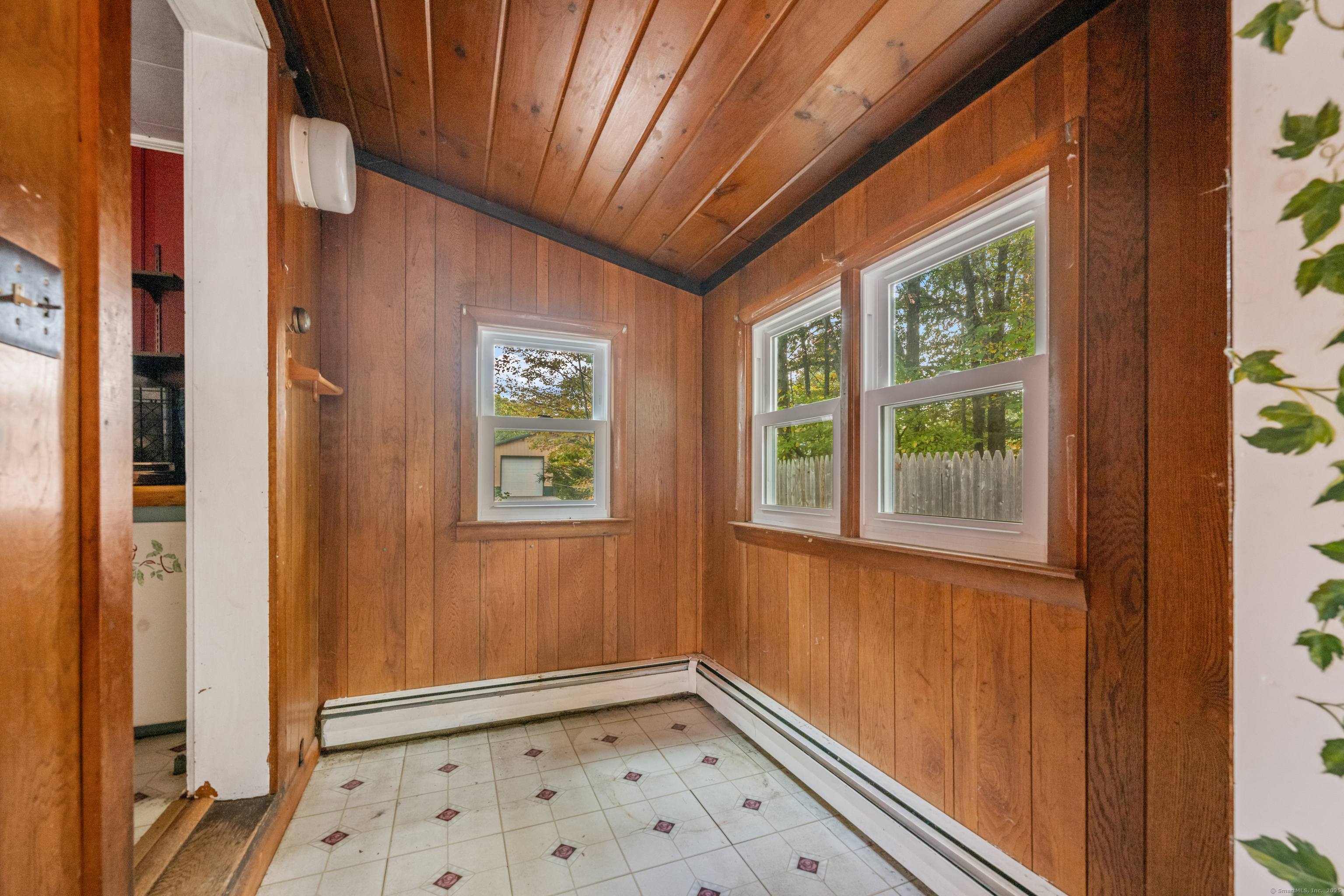 218 Griffin Road Suffield, CT 06093 - Photo 5 of 34