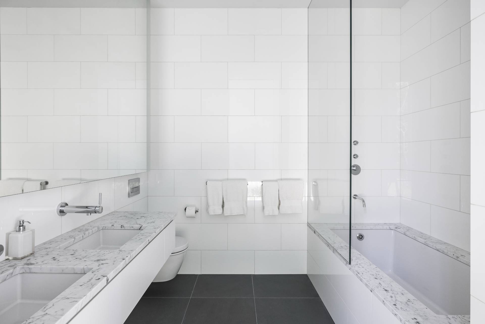 13 Terry's Trail East Hampton, NY 11937 - Photo 30 of 46 a bathroom with a bathtub and a sink