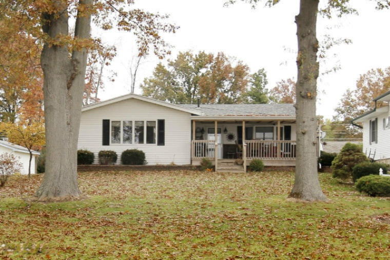60701 Bert Road Colon, MI 49040 - Photo 2 of 23 14058060_01