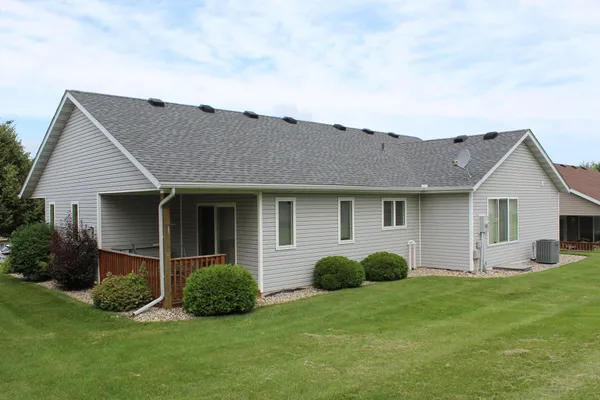 $319,900 | 761 Seven Pines Street, Alexandria, MN 56308
