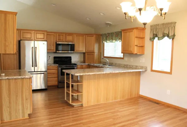 $319,900 | 761 Seven Pines Street, Alexandria, MN 56308