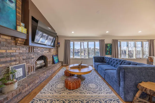 $799,000 | 33392 South Deer Cir Drive, Deer River, MN 56636