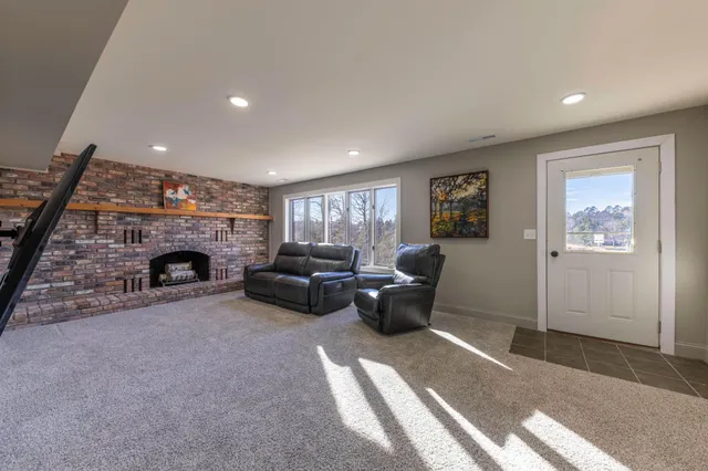 $799,000 | 33392 South Deer Cir Drive, Deer River, MN 56636