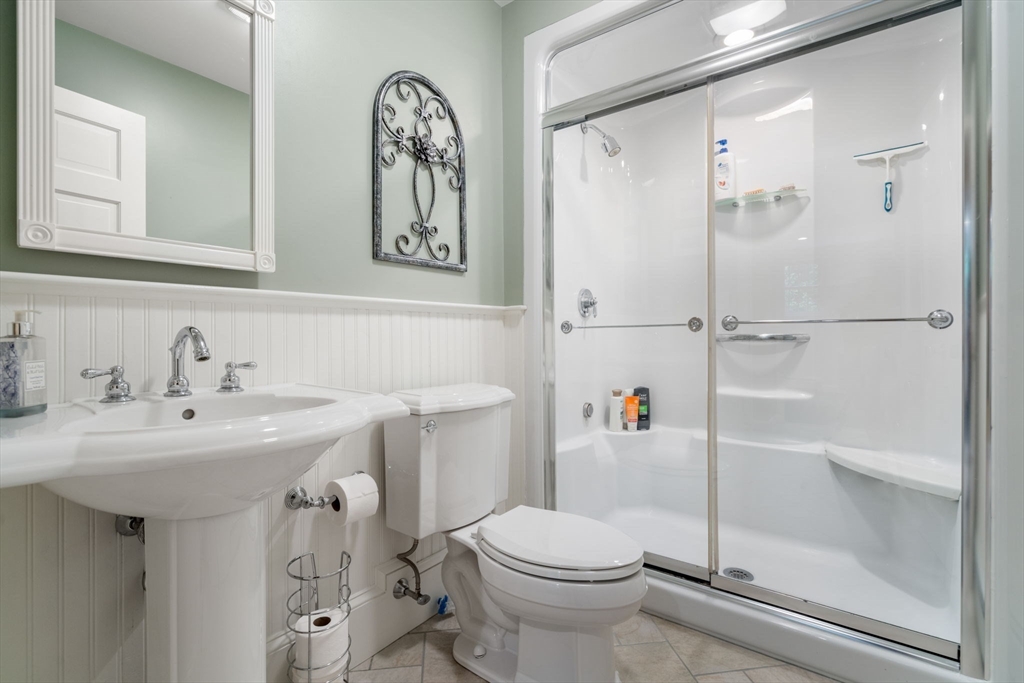 40 Bubbling Brook Road Walpole, MA 02081 - Photo 36 of 39 Gallery Image 36