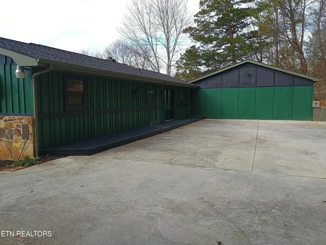 $549,900 | 9815 East Brainerd Road, Ooltewah, TN 37363