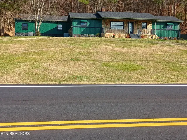 $549,900 | 9815 East Brainerd Road, Ooltewah, TN 37363