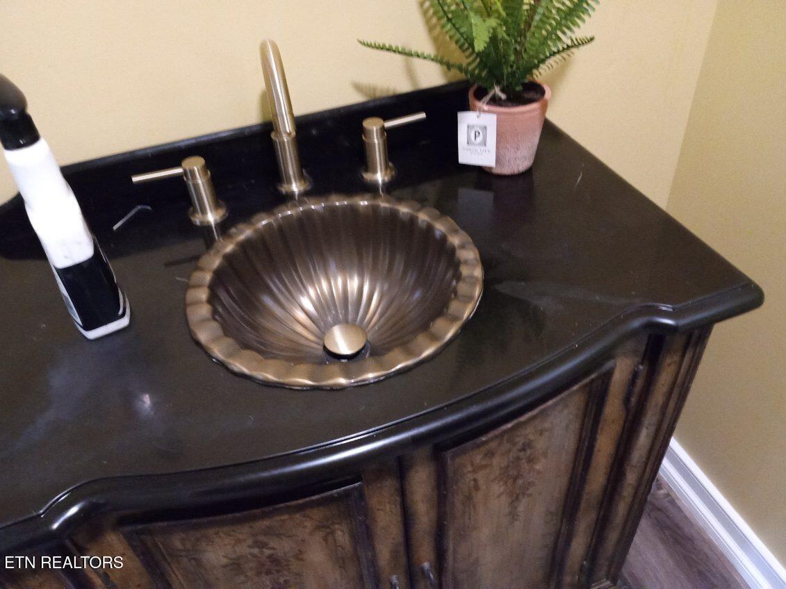 9815 East Brainerd Road Ooltewah, TN 37363 - Photo 21 of 39 Hallway Bath Vintage Vanity