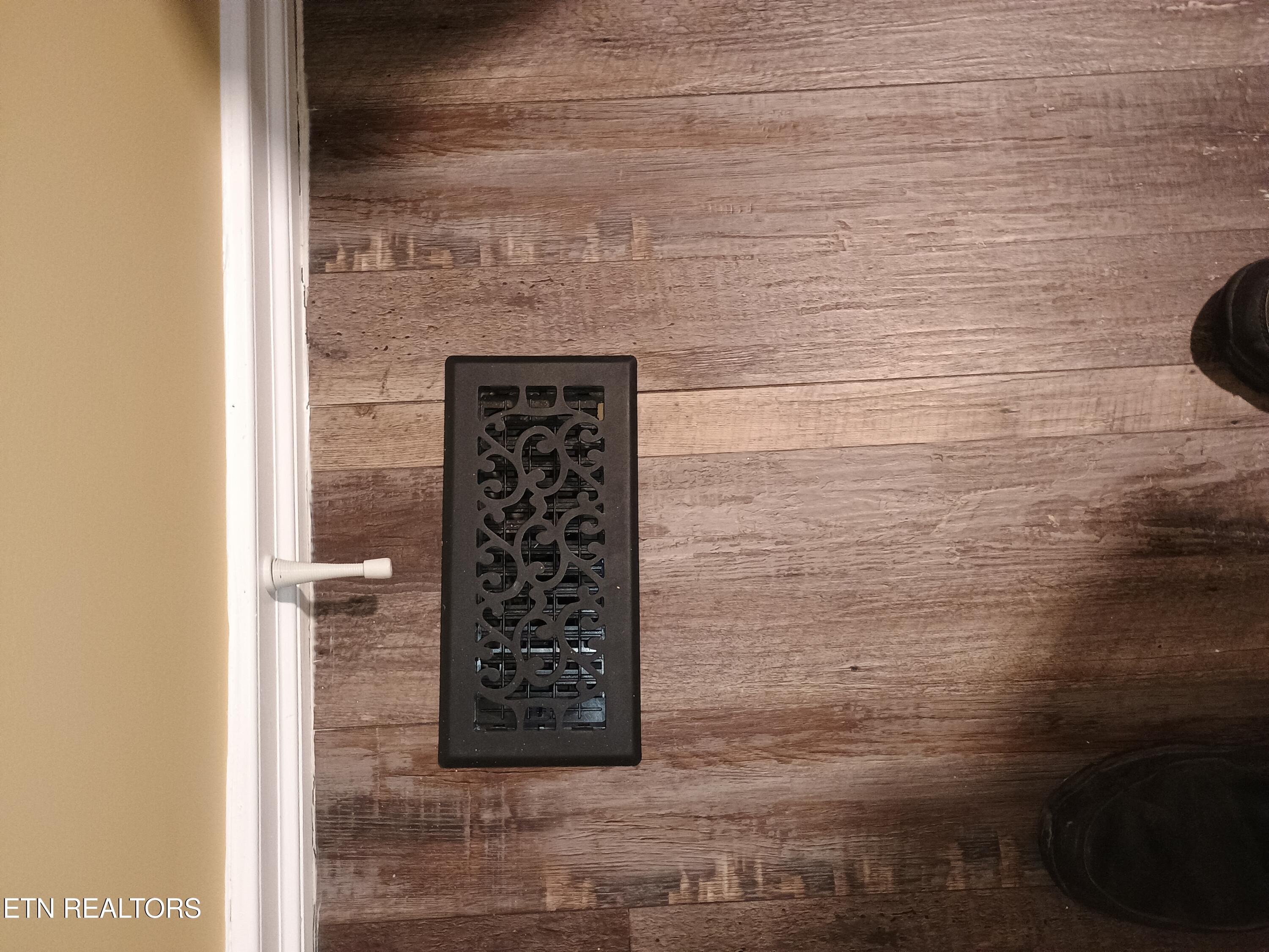 9815 East Brainerd Road Ooltewah, TN 37363 - Photo 29 of 39 High Quality Vinyl Plank