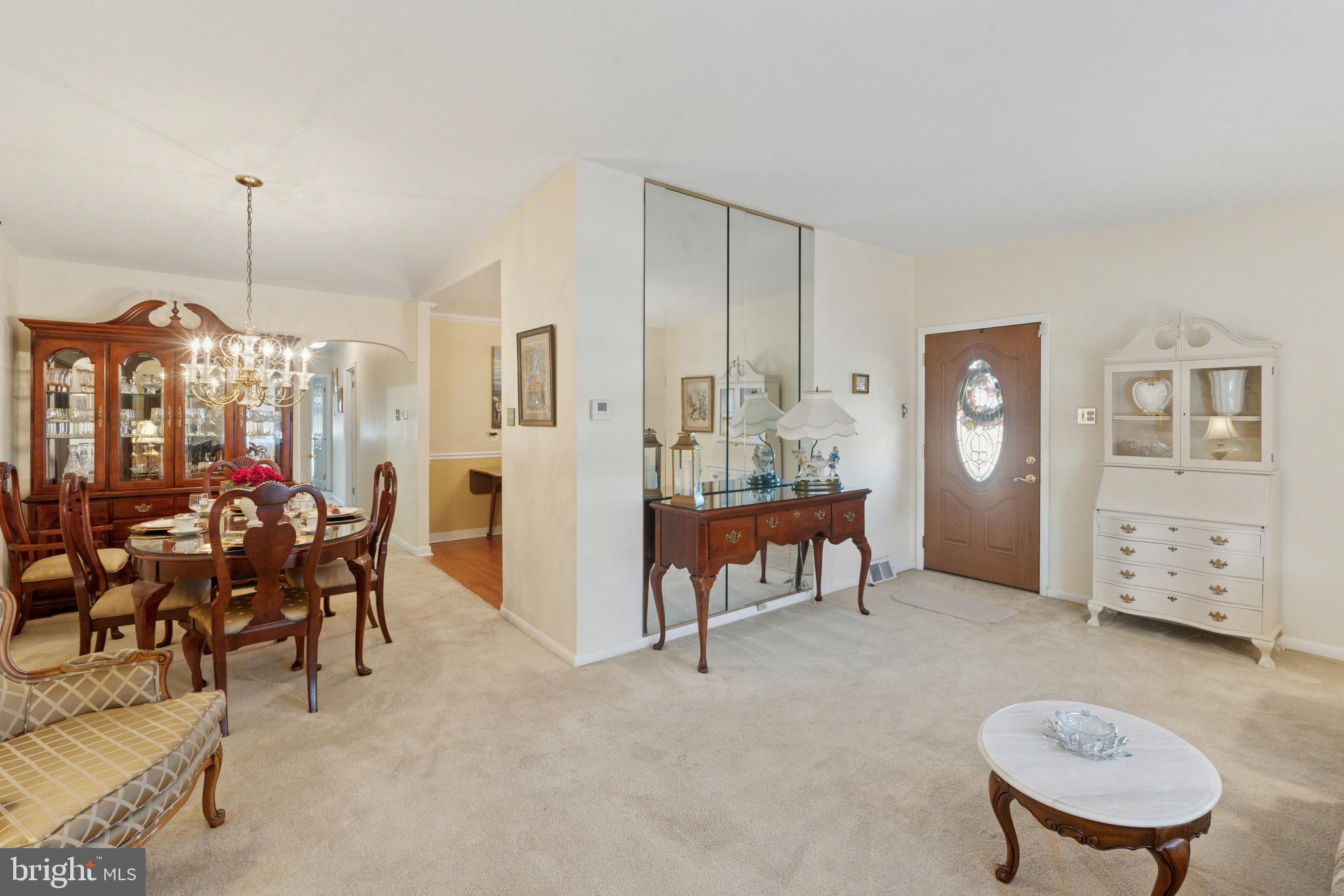 7026 Crease Lane Philadelphia, PA 19128 - Photo 11 of 41 a view of a livingroom with furniture