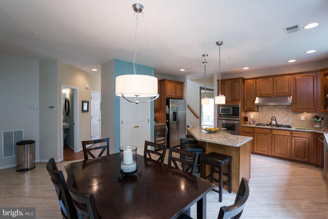 9806 Farm Pond Road Laurel, MD 20708 - Photo 14 of 30 Eat In