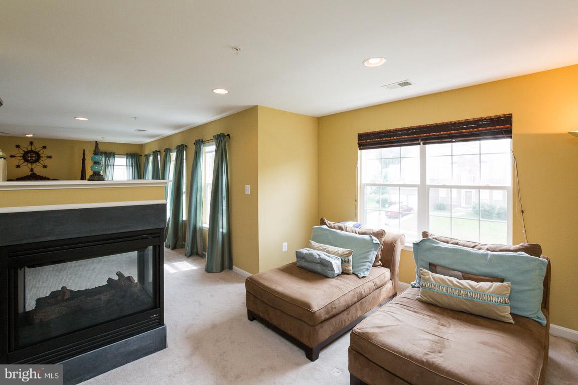 9806 Farm Pond Road Laurel, MD 20708 - Photo 22 of 30 Bedroom (Master)