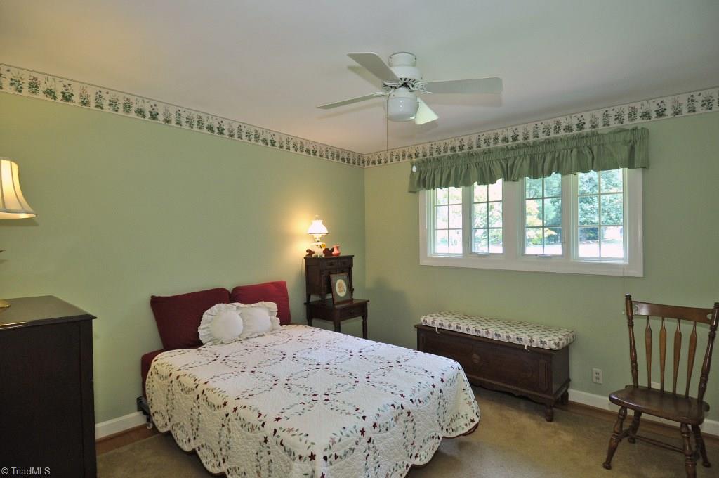 3720 Kirklees Road Winston-Salem, NC 27104 - Photo 14 of 22 .. and hardwood floors.