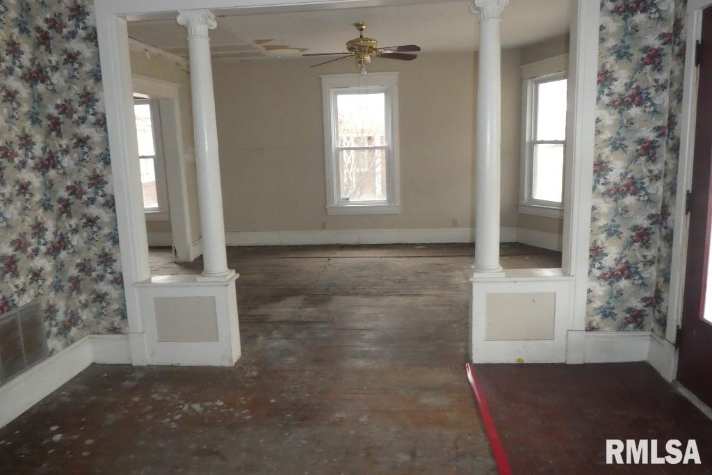 1146 North 2nd Street Springfield, IL 62702 - Photo 3 of 25