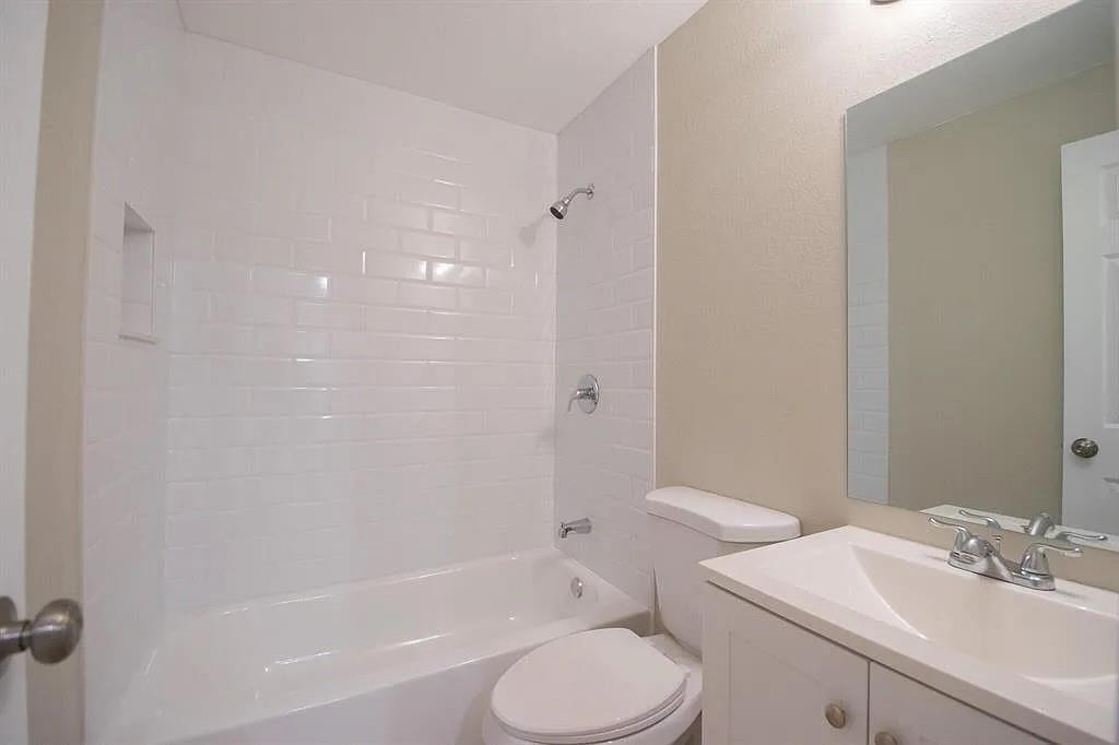 508 North 23rd Street Fort Pierce, FL 34950 - Photo 8 of 13 Photo 8
