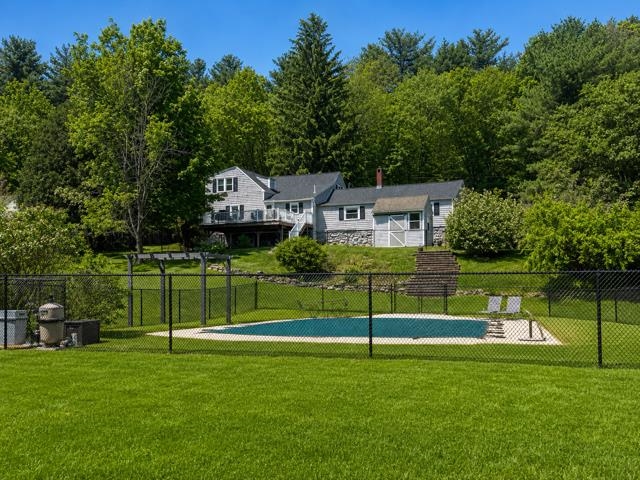 30 Ridge Road Nashua, NH 03062 - Photo 25 of 26