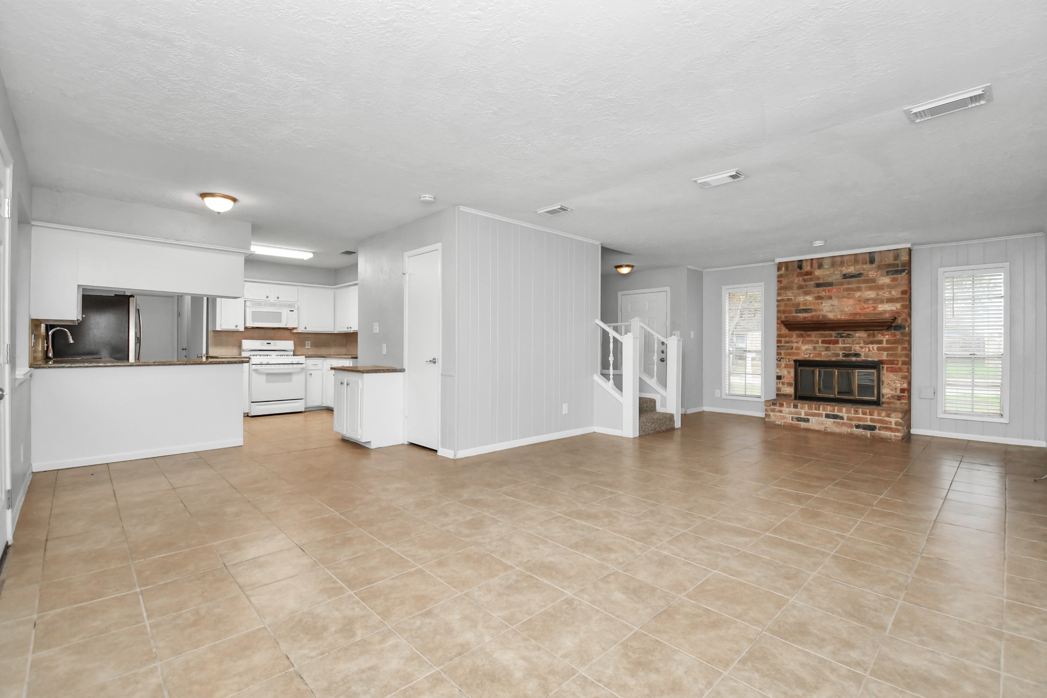 24118 Spring Gum Drive Spring, TX 77373 - Photo 9 of 46