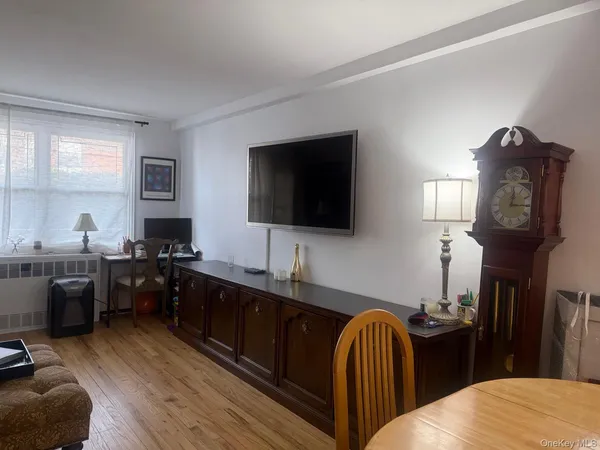 $2,850 | 601 Chestnut Street, Unit A21, Cedarhurst, NY 11516