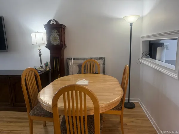 $2,850 | 601 Chestnut Street, Unit A21, Cedarhurst, NY 11516