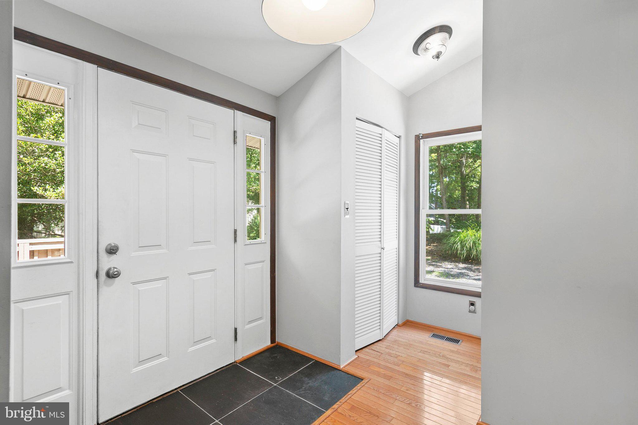 25 Seabreeze Road Ocean Pines, MD 21811 - Photo 7 of 56 Foyer