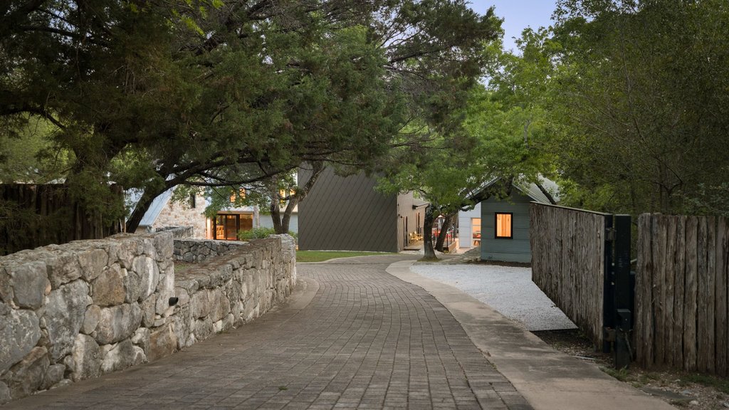4707 Peace Pipe Path Austin, TX 78746 - Photo 3 of 40 Gated Entry