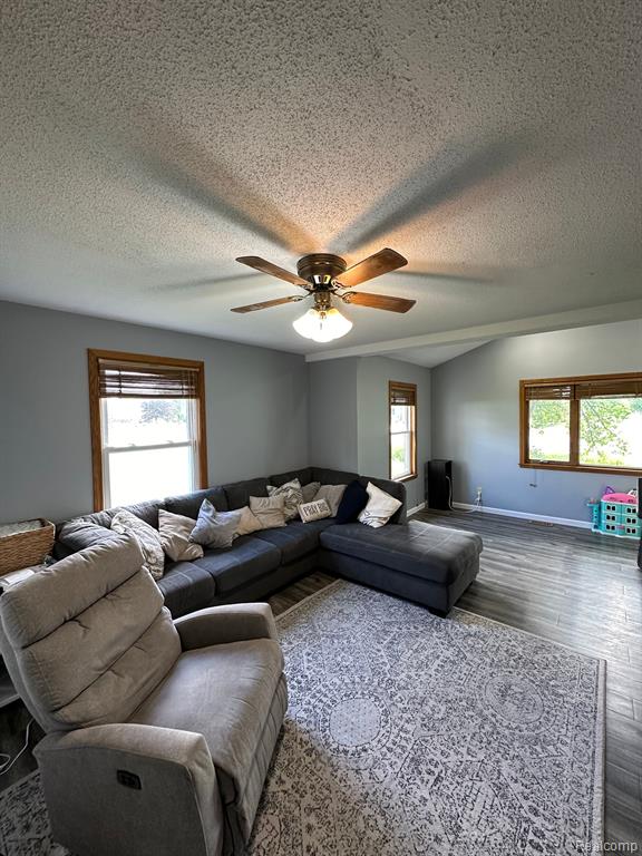 4864 South Carter Road Auburn, MI 48611 - Photo 3 of 15 Gallery Image 3