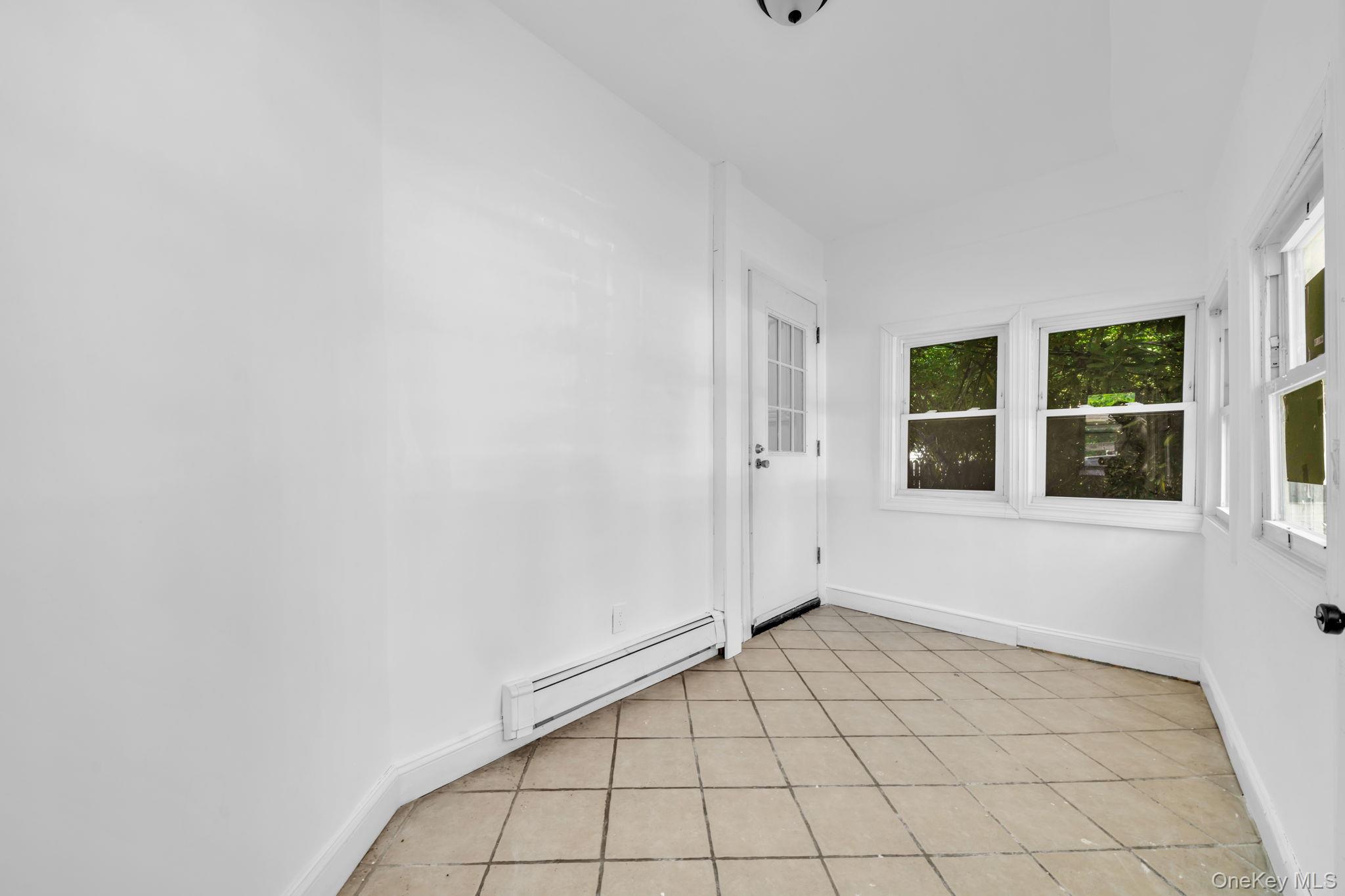 38 Trinity Place New Rochelle, NY 10805 - Photo 2 of 50