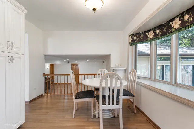 $460,000 | 10562 South 84th Avenue, Palos Hills, IL 60465