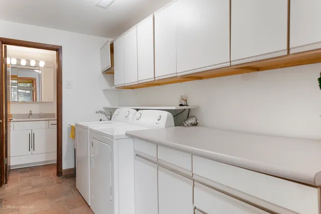 $460,000 | 10562 South 84th Avenue, Palos Hills, IL 60465