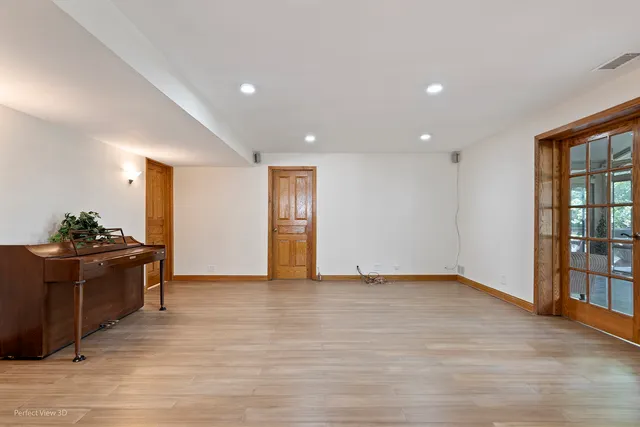 $460,000 | 10562 South 84th Avenue, Palos Hills, IL 60465