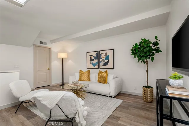 $1,198,000 | 93 Lehigh Aisle, Irvine, CA 92612