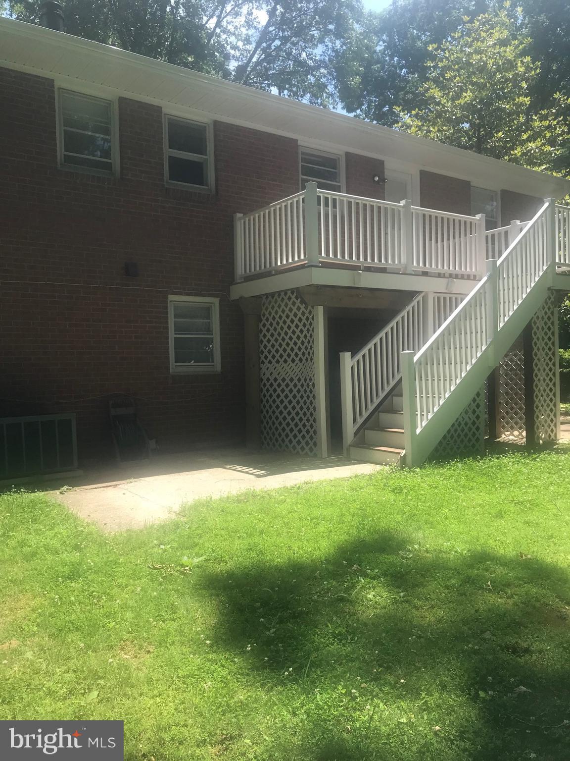 6236 Belleair Road Burke, VA 22015 - Photo 6 of 12 Exterior Rear