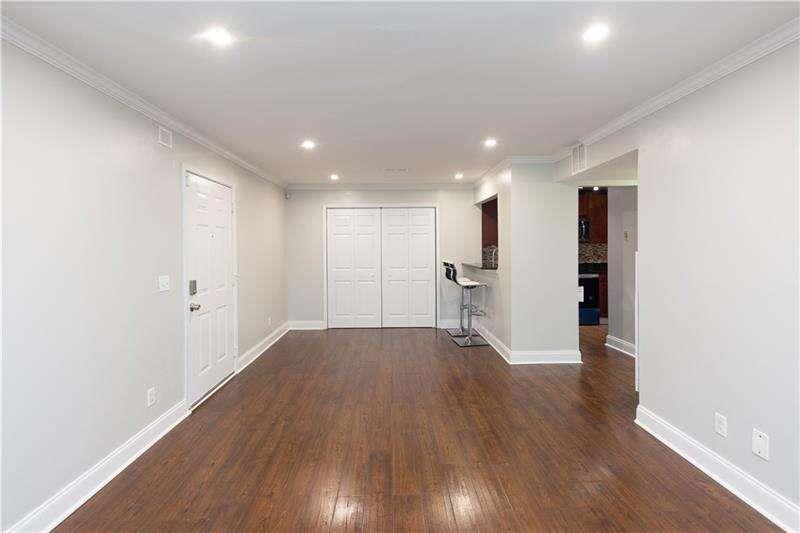 2657 Lenox Road Northeast, Unit P216 Atlanta, GA 30324 - Photo 3 of 25