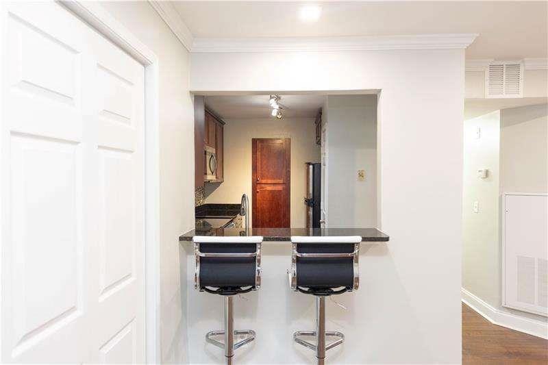 2657 Lenox Road Northeast, Unit P216 Atlanta, GA 30324 - Photo 4 of 25