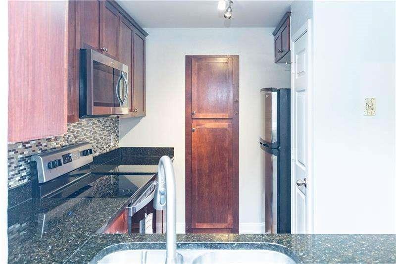 2657 Lenox Road Northeast, Unit P216 Atlanta, GA 30324 - Photo 7 of 25