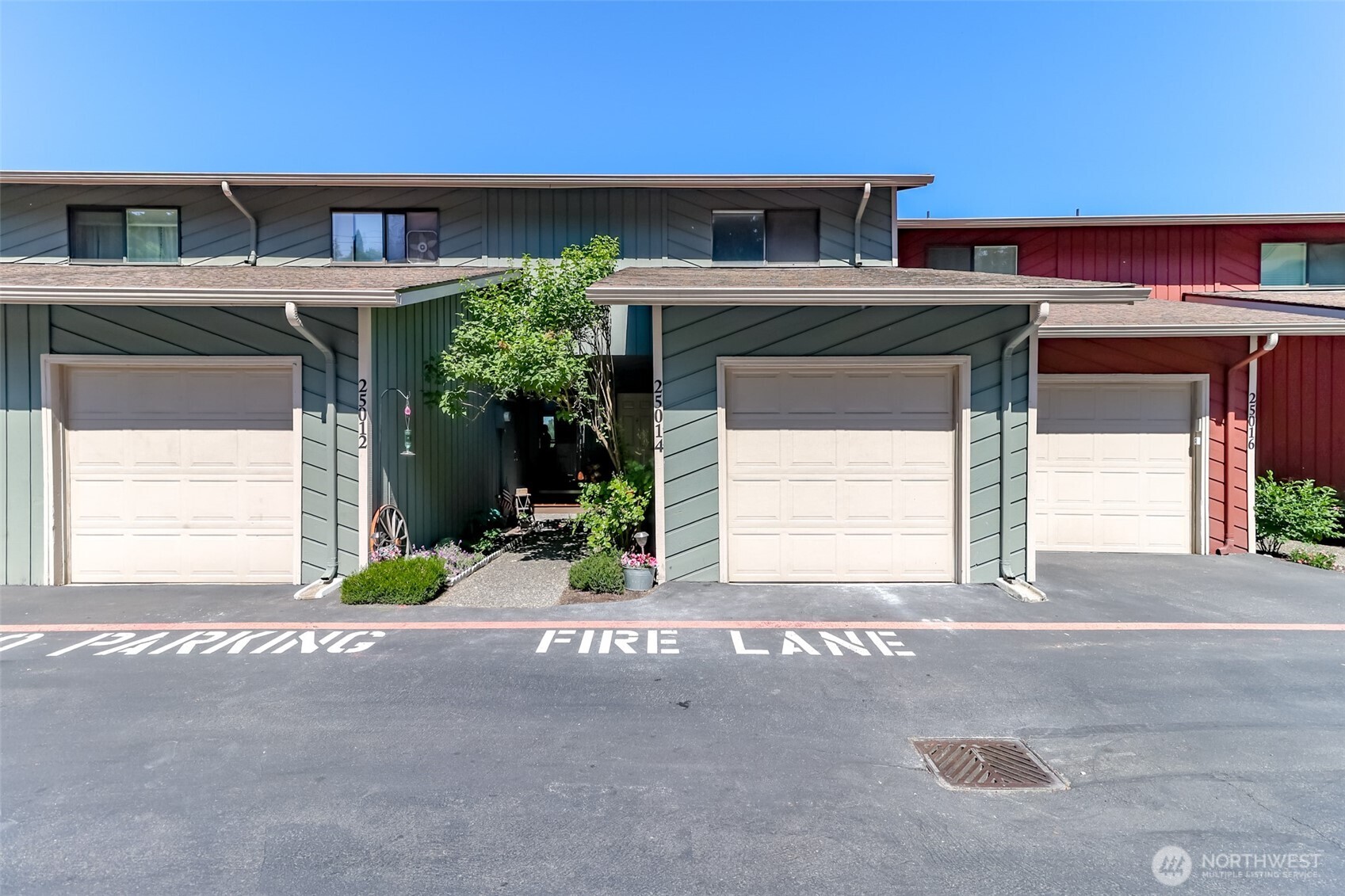 25014 Lake Fenwick Road, Unit 28 Kent, WA 98032 - Photo 1 of 35
