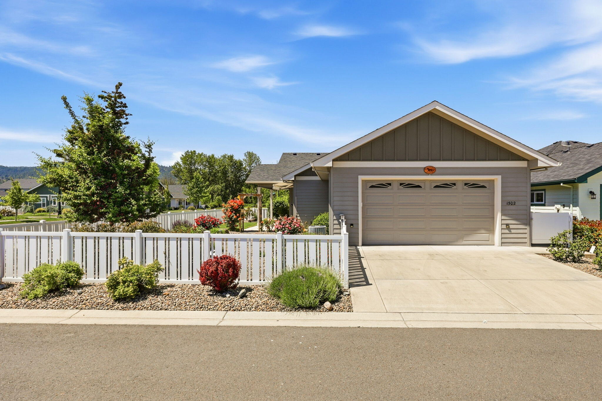 1502 River Run Street Central Point, OR 97502 - Photo 7 of 41