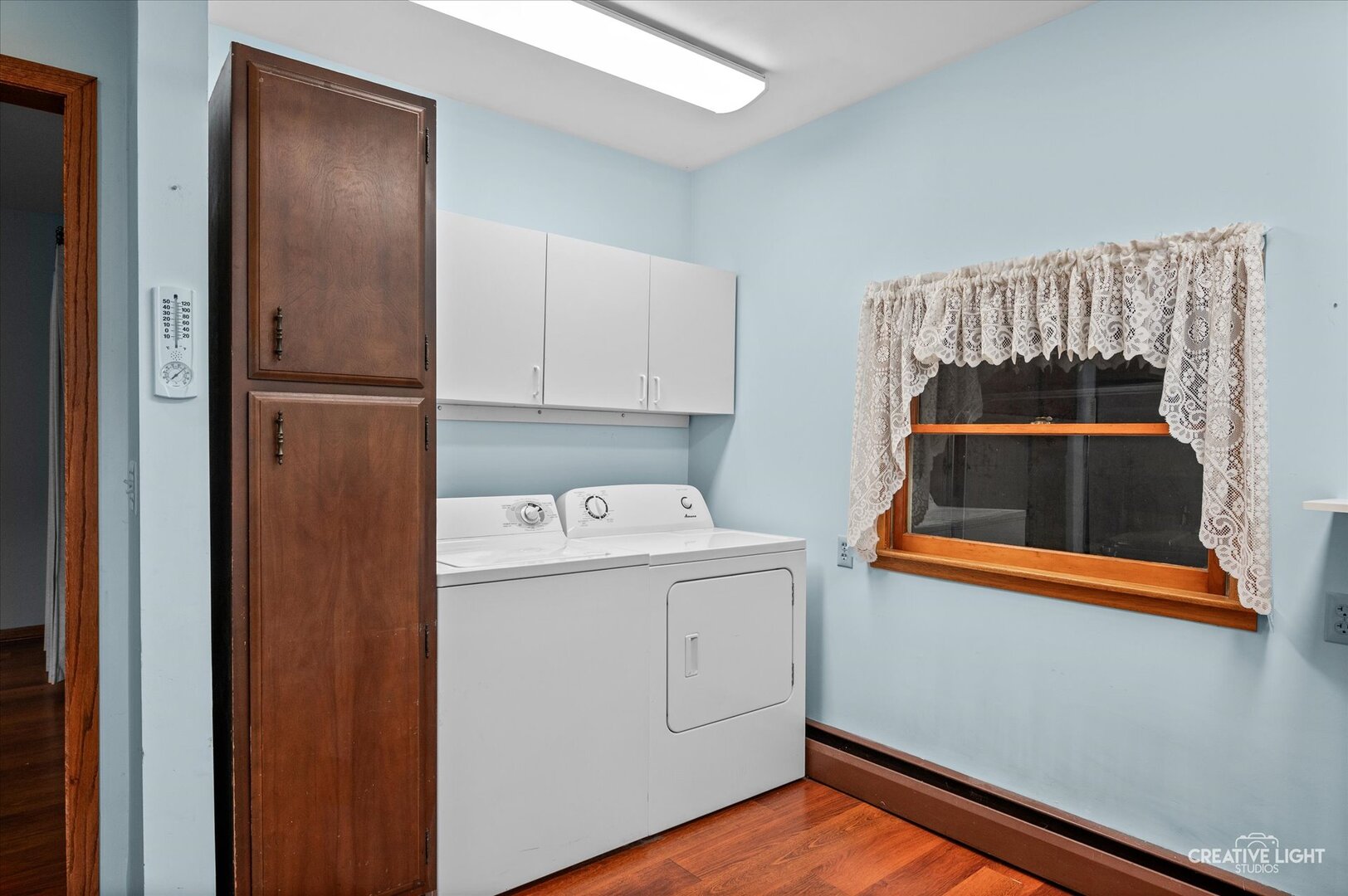 92 Maple Street Sugar Grove, IL 60554 - Photo 9 of 40 a utility room with dryer and washer