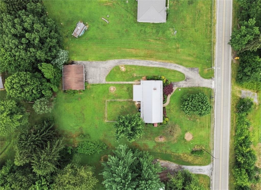 330 Butler Road Saxonburg, PA 16056 - Photo 28 of 28 a view of a garden with a fountain