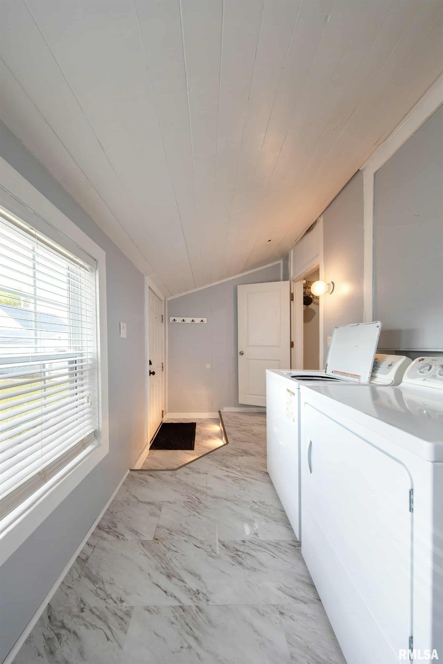 820 South 13th Street Quincy, IL 62301 - Photo 24 of 43