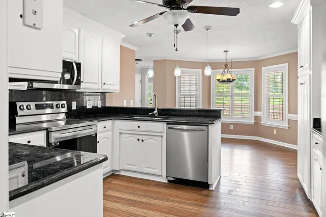 $569,900 | 514 Flynn Road, Greer, SC 29651